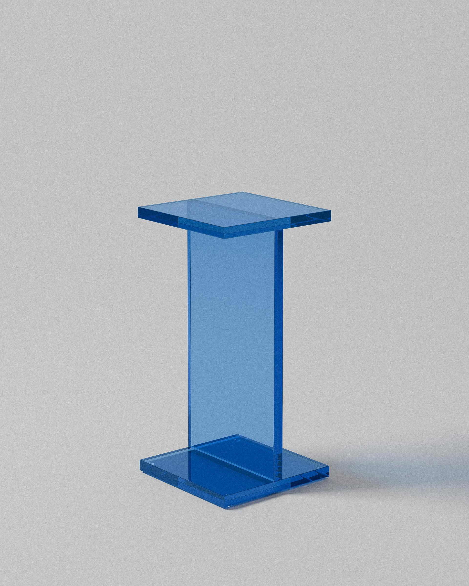 I-Beam – Acrylic End Table by MUÑIZ | Miami