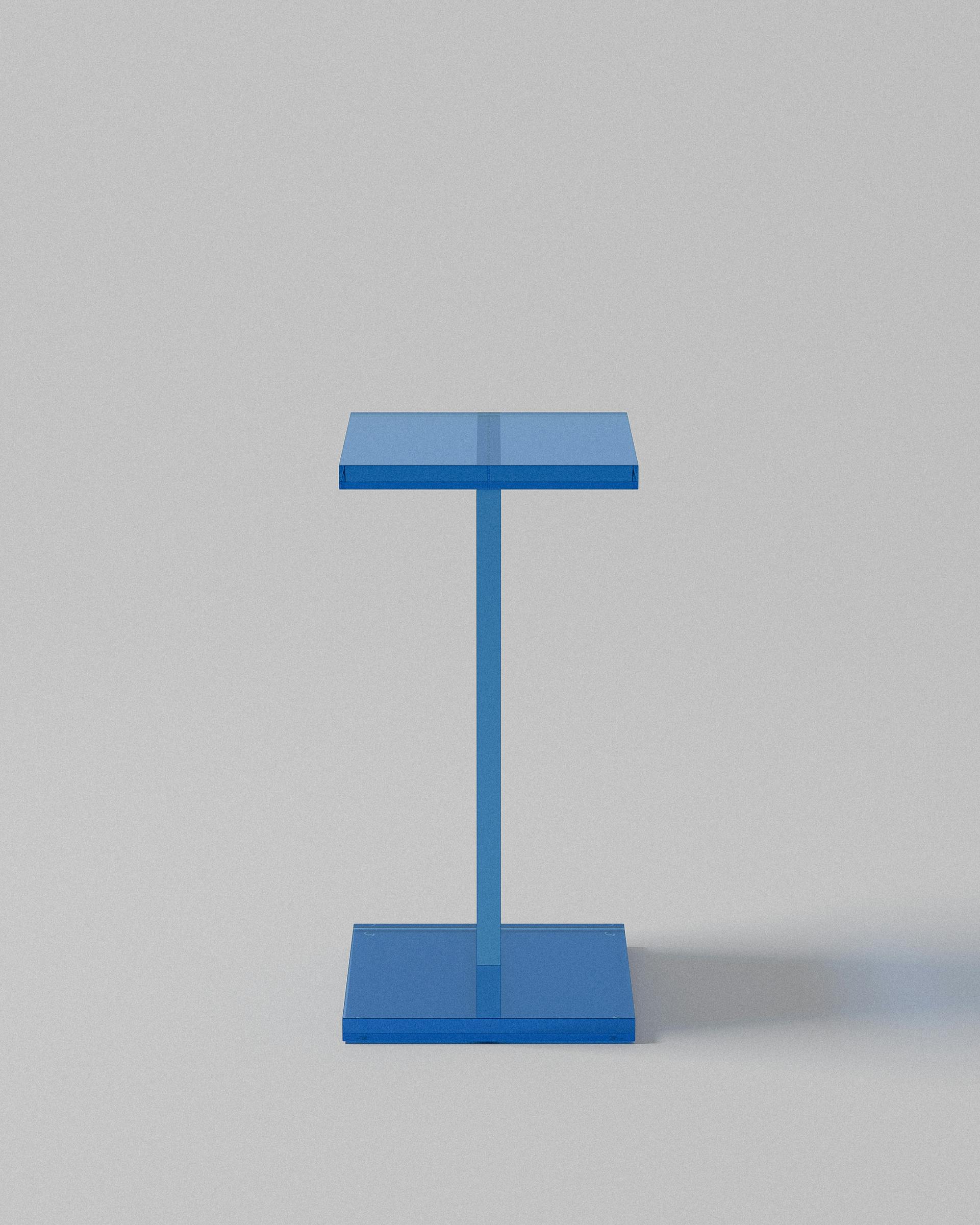 I-Beam acrylic end table – Blue I-shaped acrylic end table. | MUÑIZ Miami