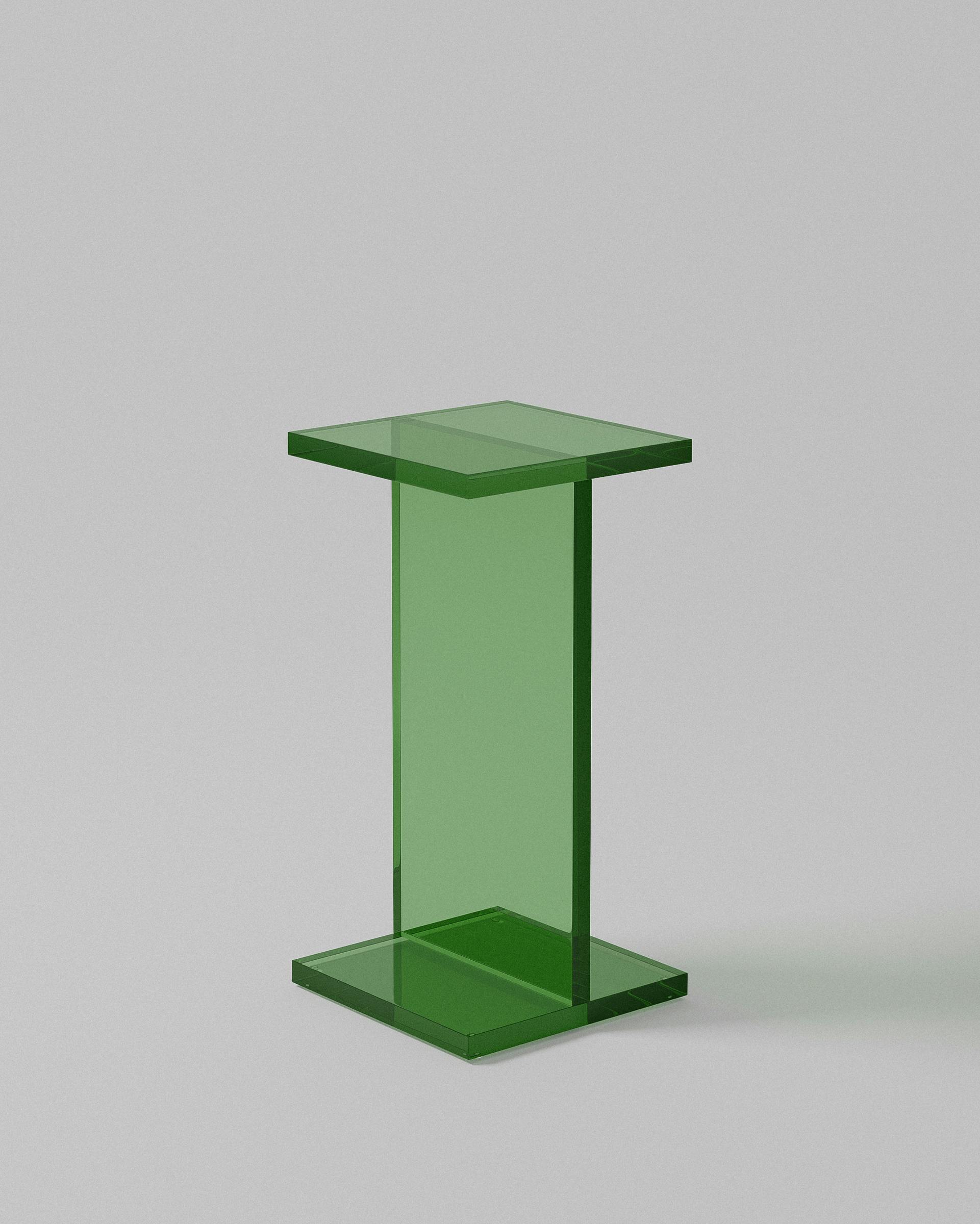 I-Beam acrylic end table – green acrylic | MUÑIZ Miami
