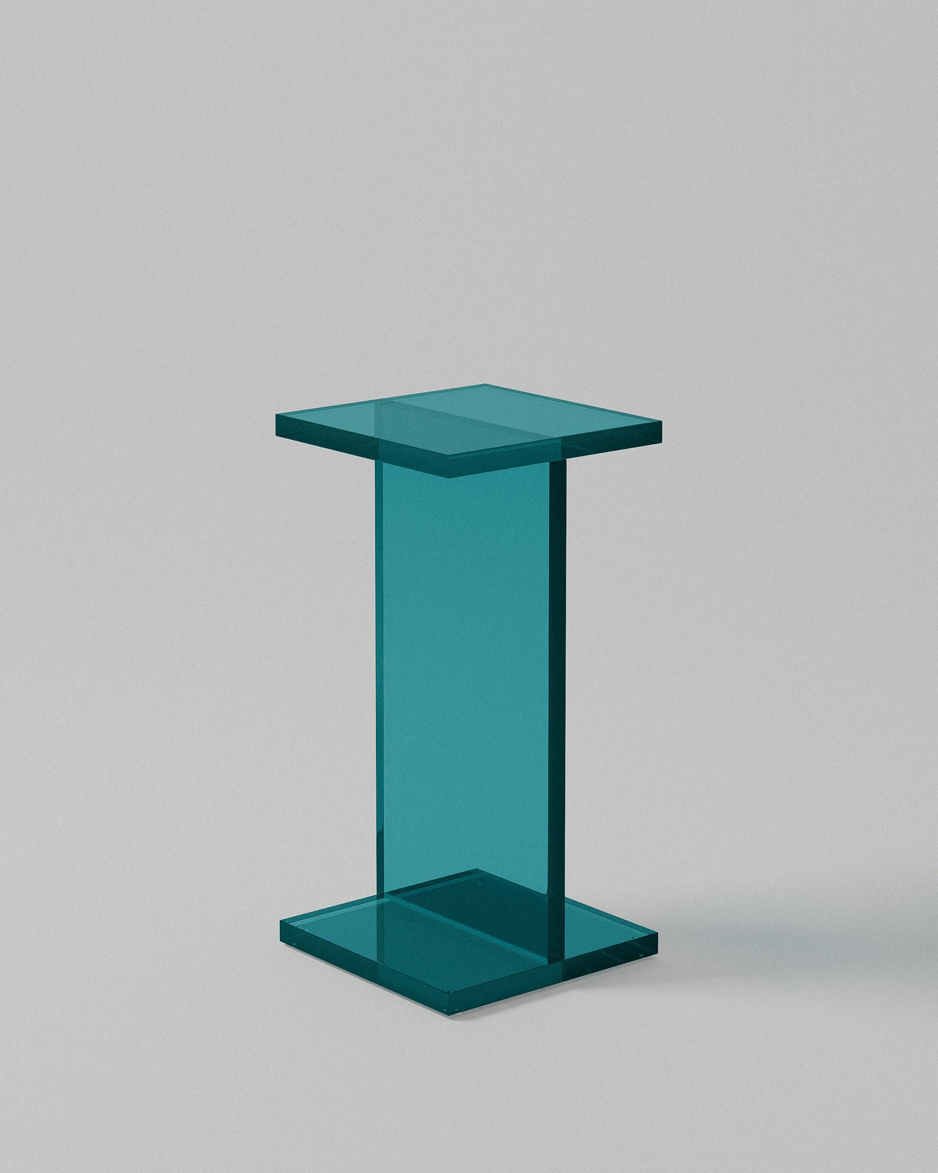 I-Beam acrylic end table – turquoise acrylic | MUÑIZ Miami